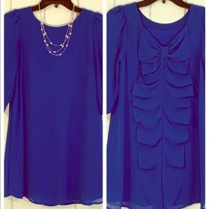 Lovely GB Girls dress w/ ruffle detailing in back